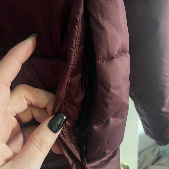 COLUMBIA | Burgundy Long Puffer Jacket with Hood XXL - Picture 3 of 5
